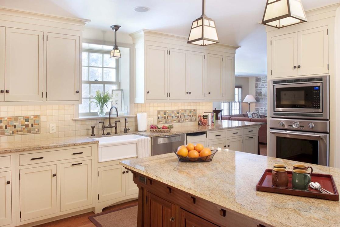 Delorme Designs WHITE CRAFTSMAN STYLE KITCHENS