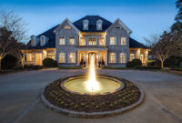 Kelly Clarkson ReLists Lavish Mansion for 6.95 Million [PICS]