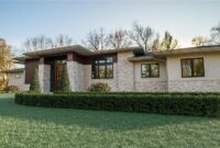 Luxury Modern Prairie Home in Town & Country, MO Hibbs Homes