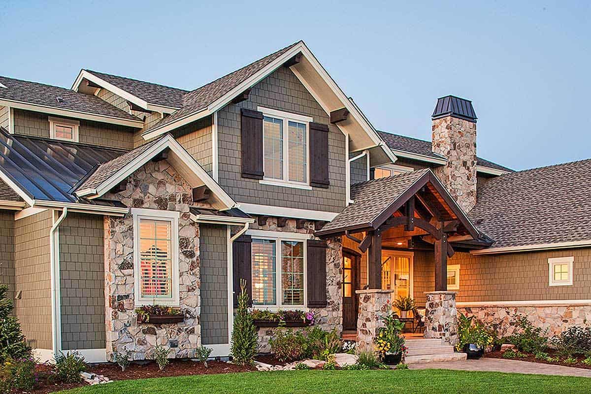 5 Bedroom TwoStory Traditional Home with Craftsman Appeal (Floor Plan)