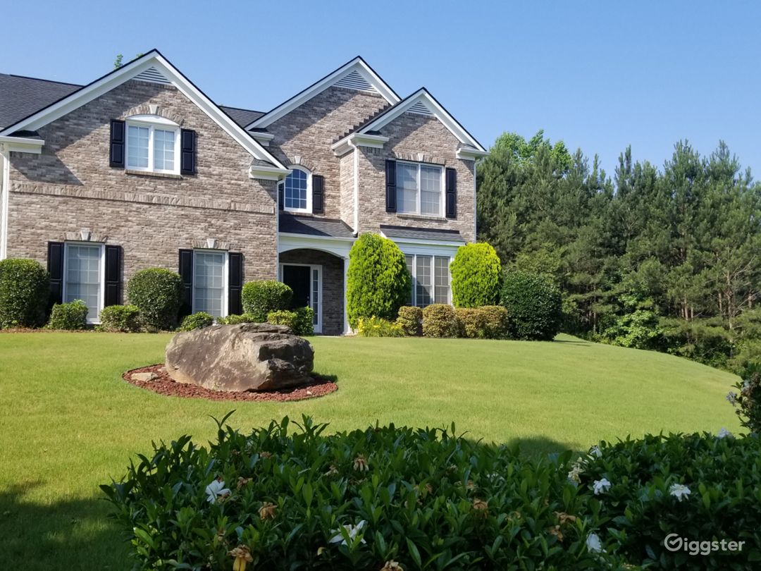 Beautiful 2Story Home in Lake Community Rent this location on Giggster