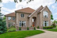 09230820240607-17B5AE97-5168-460A-AC58-830C759E97D6830C759E97D6_002_H IMPRESSIVE BRICK TWO STORY HOME Illinois Luxury Homes Mansions For