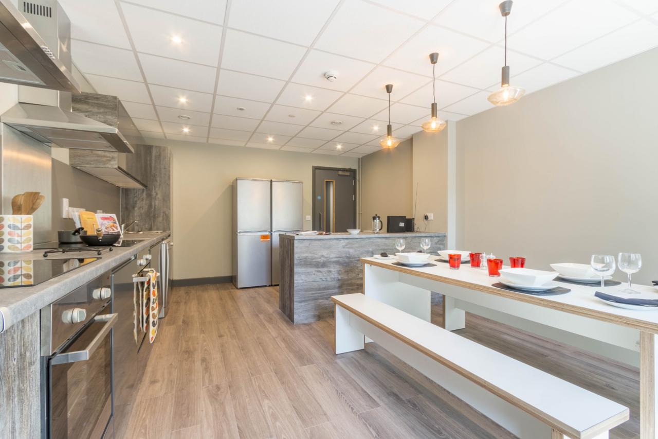5Bed Cluster EnSuite student 5 bed flat to rent on Tyndall Street