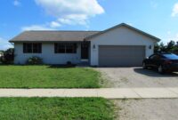 Newer 2 Car Garage Janesville Ranch