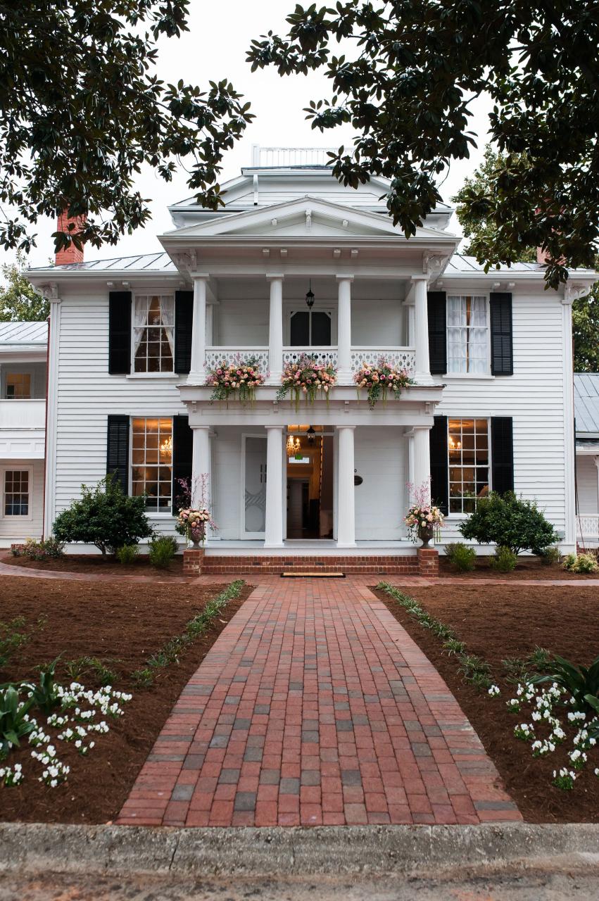 32+ New Top Colonial HousePlans With Terrace