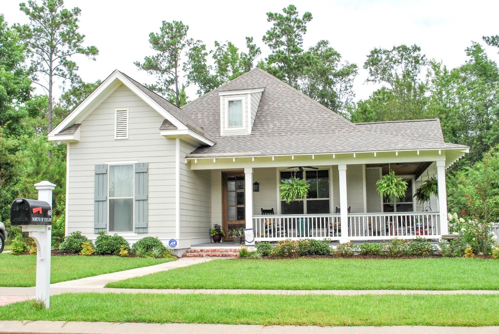 Country Style House Plan 3 Beds 2 Baths 1900 Sq/Ft Plan 43056