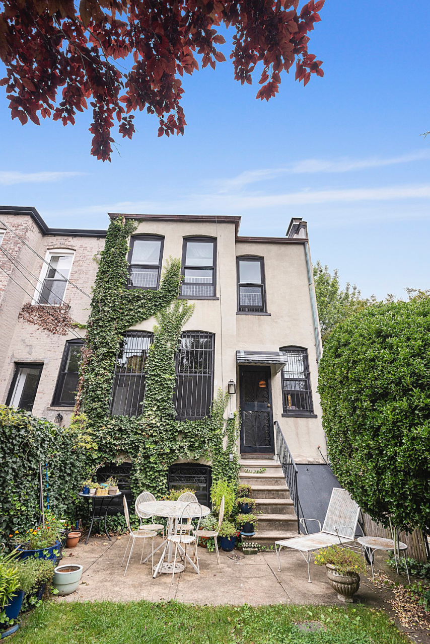 This 2M bohochic Crown Heights row house would make a great apartment