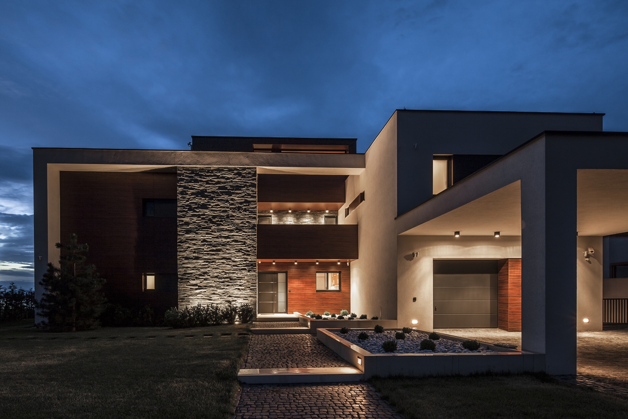 Lake Side Duplex House by Toth Project, Hungary Architecture