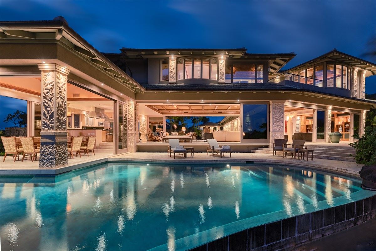 BEAUTIFUL TWOSTORY RESIDENCE Hawaii Luxury Homes Mansions For Sale